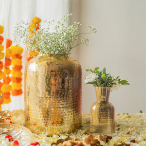 Timeless Gold: Hammered Vase Combo