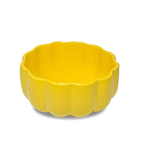 Yellow scalloped serving bowl for dinneritme 
