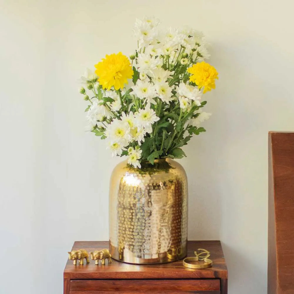 Timeless Gold: Hammered Vase Combo