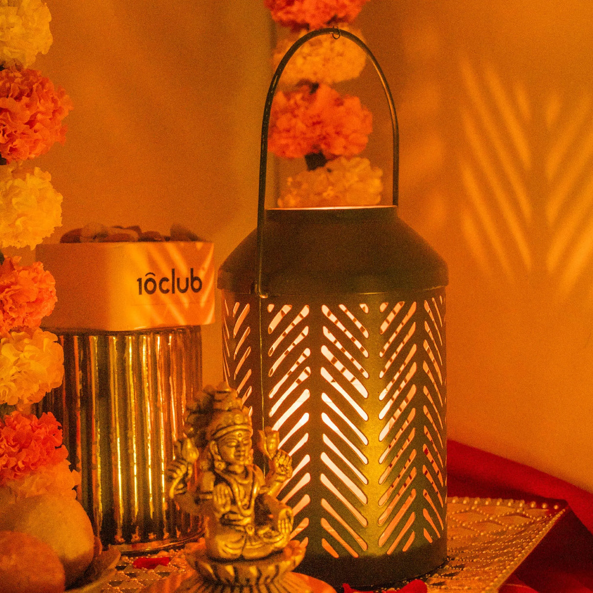 Jaali Leaf Metal Lantern