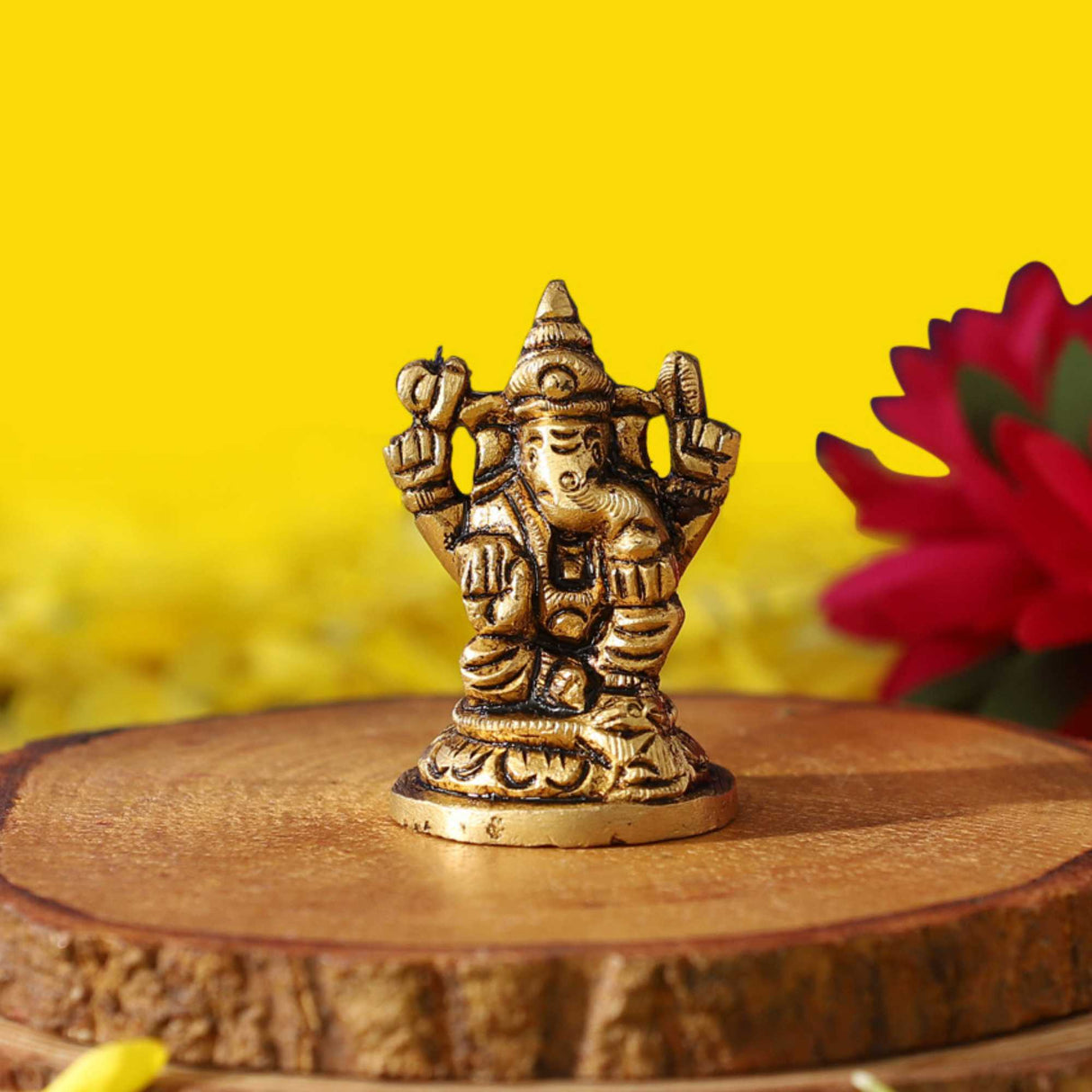 Bhakti Ganapati idol in brass